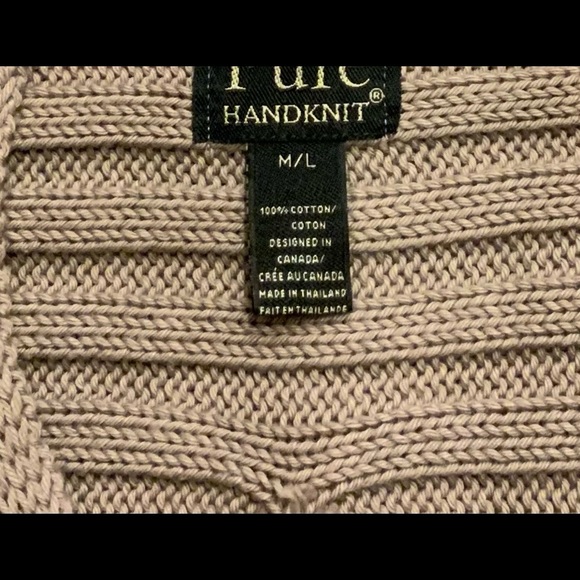 PURE hand knit sweater vest size M/L very unique buttons. Runs like a 1x - Picture 4 of 15